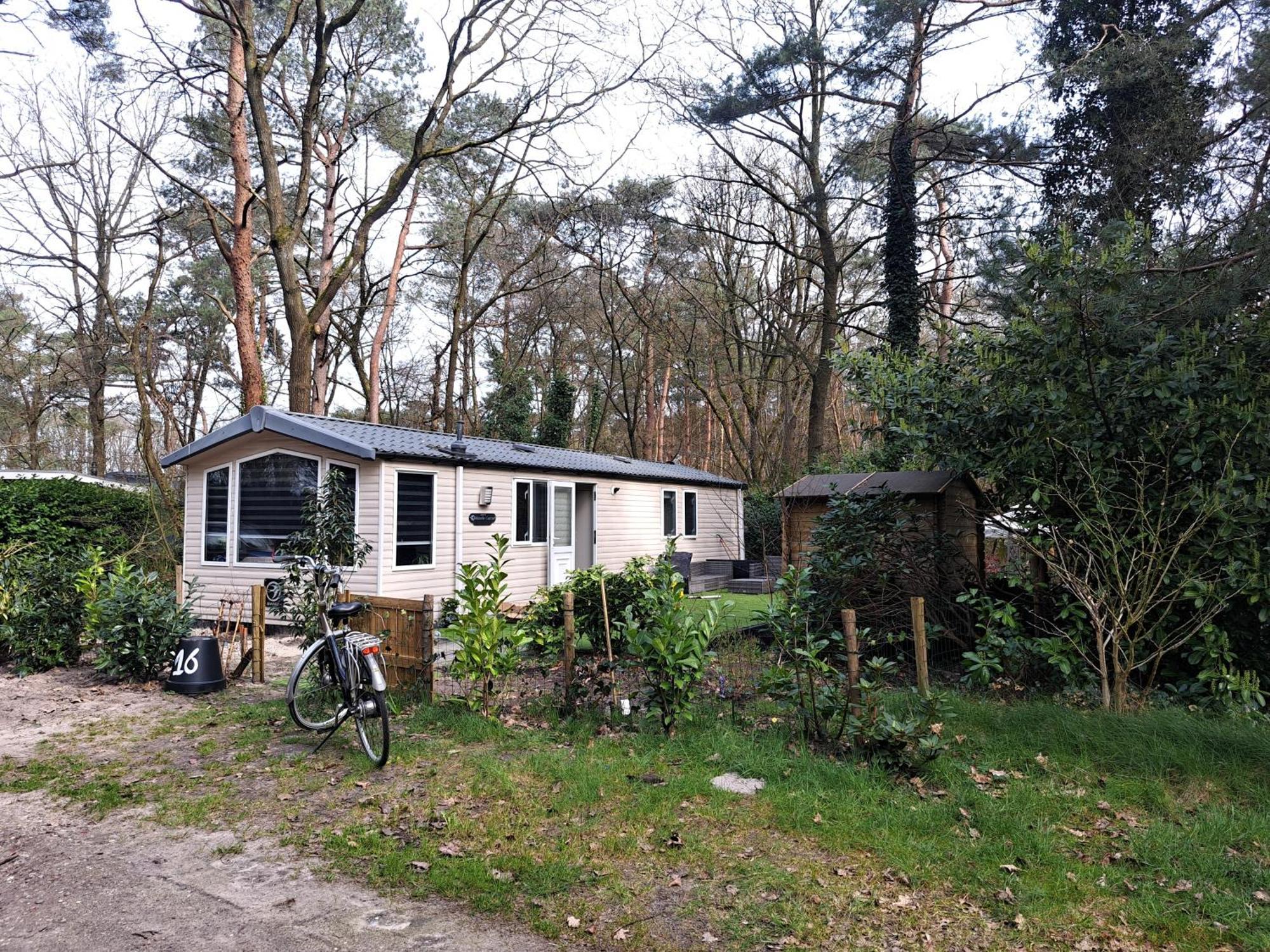Ruim Chalet, Midden In Het Bos! Nunspeet Exterior foto